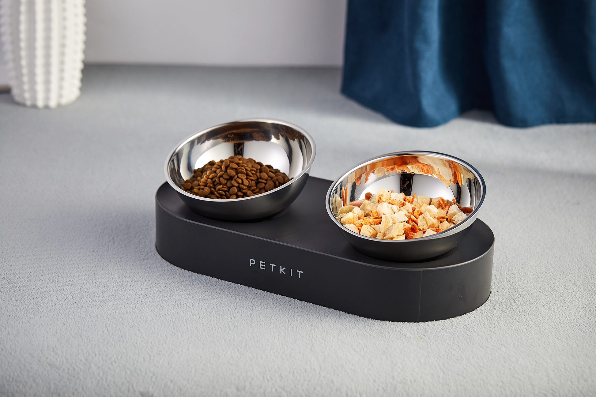Distributor for Petkit, Catlink and Pidan - Petland Company Limited PETKIT FRESH NANO- 15° ADJUSTABLE FEEDING METAL DUAL BOWL PETKIT CAT DOG