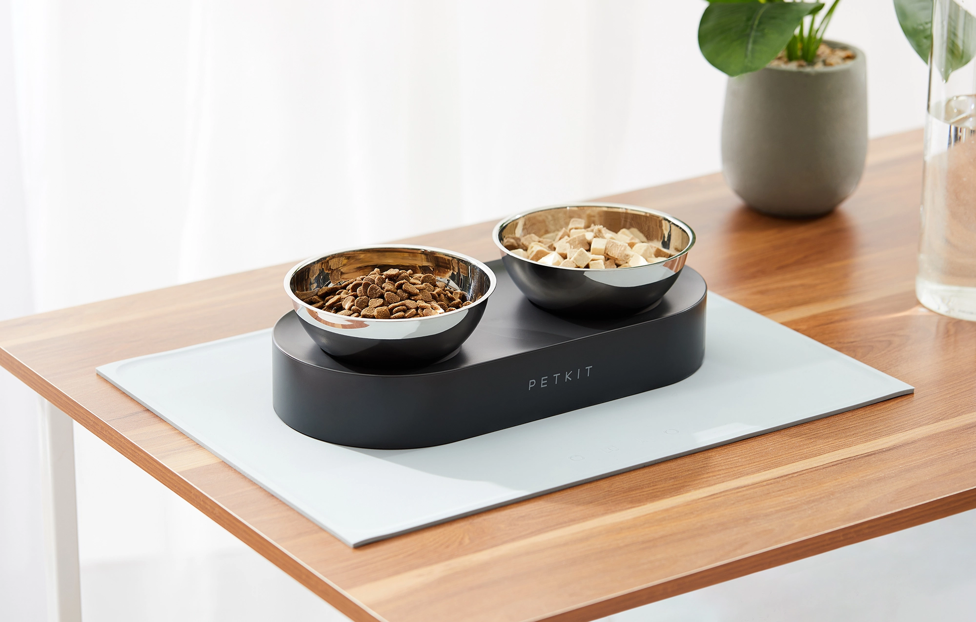 Distributor for Petkit, Catlink and Pidan - Petland Company Limited PETKIT FRESH NANO- 15° ADJUSTABLE FEEDING METAL DUAL BOWL PETKIT CAT DOG
